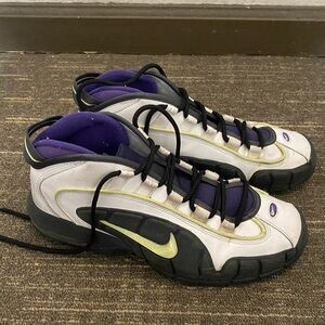 Nike White and Purple Sneakers Penny Story Size 10.5 Men’s